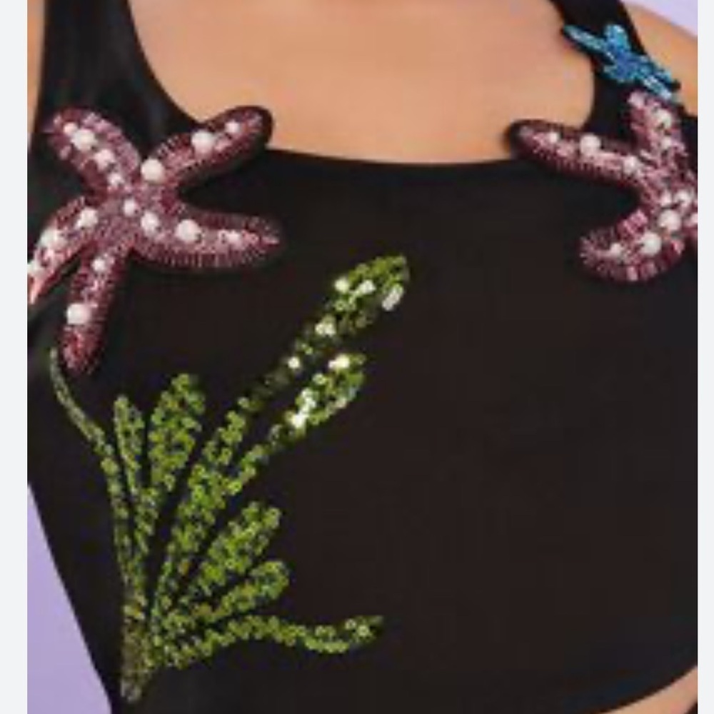 Forever 21  Black‎ Sequin Starfish Crop Top plus Size 1X